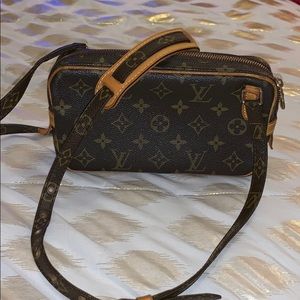 LOUIS VUITTON Monogram Pochette Marly Bandouliere